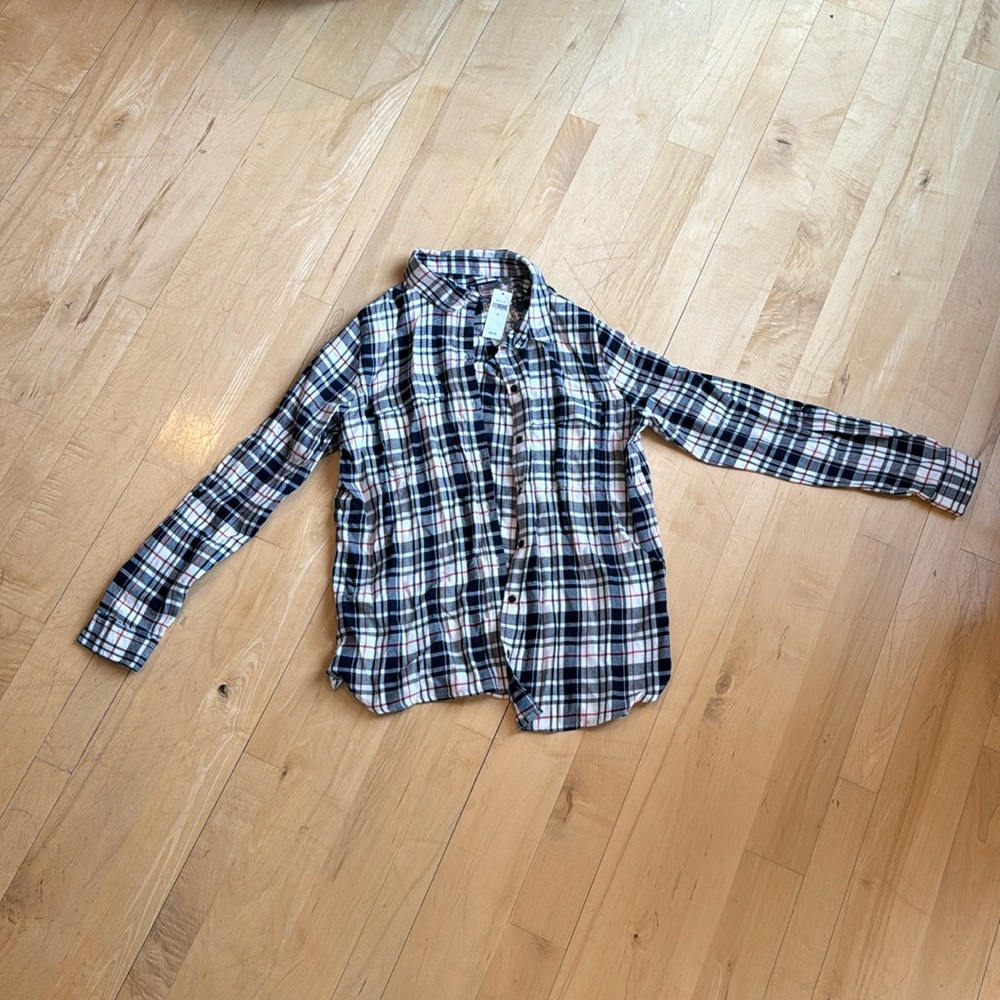 New with tags flannel shirt